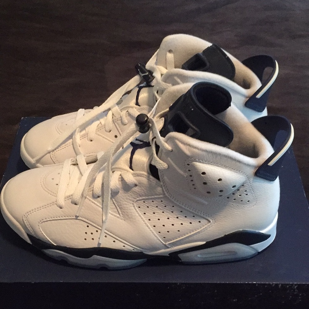 Air Jordan Retro 6 Midnight Blue/ White (New)